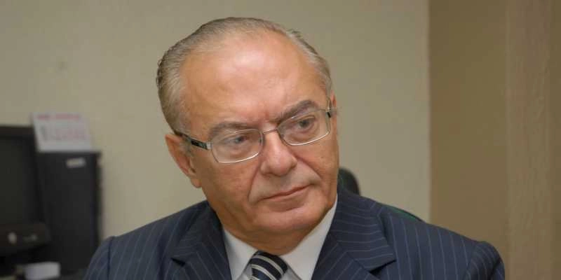 INSS: Nome de Ex-Deputado Federal Sousense figura na lista dos aposentados que ganha até R$ 33,7 mil por mês 
