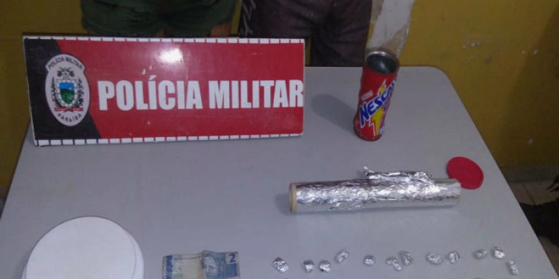 Adolescentes são apreendidos com drogas e balança de precisão 