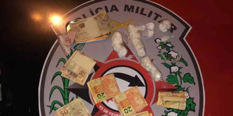 BEPMotos flagra adolescentes andando com drogas durante a noite na Capital 