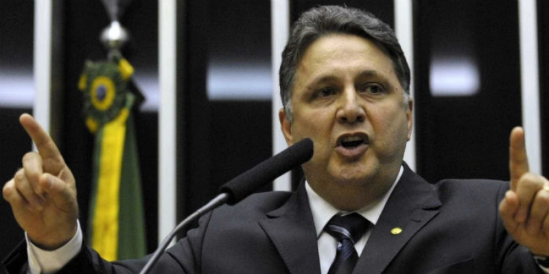 Ex-Governador Garotinho é condenado por calúnia e difamação