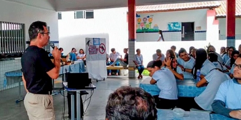 Prefeitura de Aparecida em parceria com a Vigilância Sanitária, realizam palestra sobre arboviroses na ECIT Dr José Gadelha 
