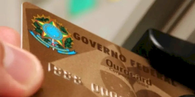 Consulta sobre uso do cartão corporativo é prorrogada até dia 3