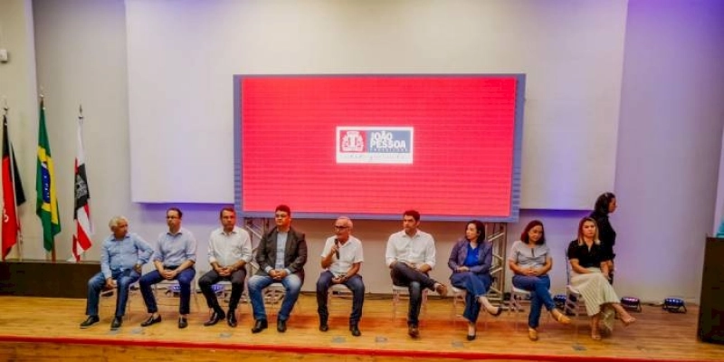Prefeito anuncia injeção de R$ 360 milhões na economia pessoense com ações no turismo, desenvolvimento social, trabalho e pagamento de servidores