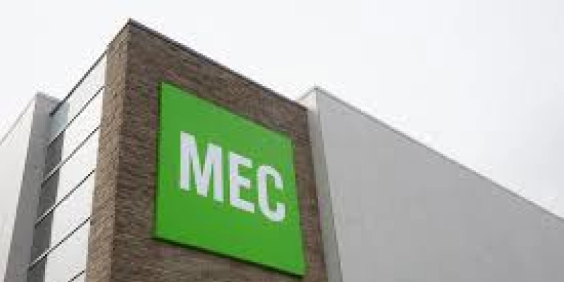 MEC vai rever texto da base de formação de professores