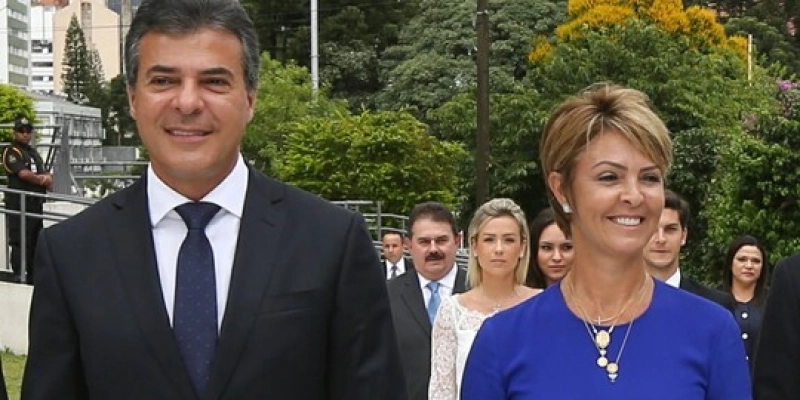 Mulher de Beto Richa é denunciada por lavagem de dinheiro