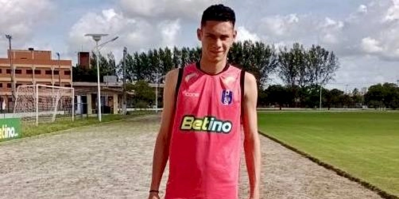 Aluno de projeto da Prefeitura faz avaliação em clube de futebol da 1ª divisão da Paraíba