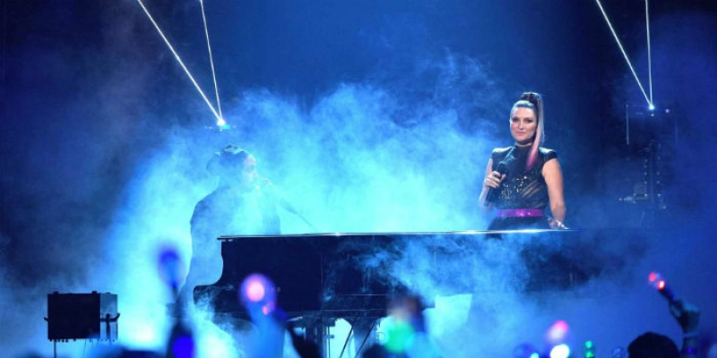 Laura Pausini vem ao Brasil para gravar vídeo com Simone e Simaria