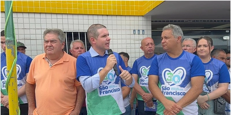 Hugo Motta parabeniza São Francisco pelos 30 anos de emancipação política, entrega equipamentos, e anuncia obras; Vídeo 