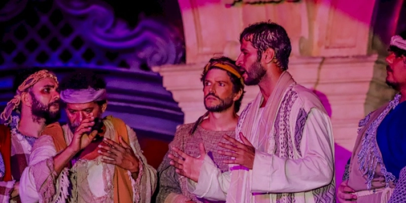 Cícero Lucena celebra sucesso do espetáculo Paixão de Cristo, destaca renovação da fé e convida população para assistir a última noite de encenação