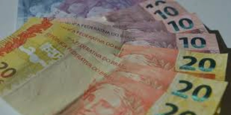 Segunda parcela do 13º salário é paga nesta terça-feira aos servidores estaduais