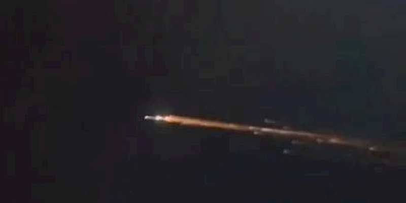 Bola de fogo vista no céu da Paraíba é lixo espacial de foguete chinês