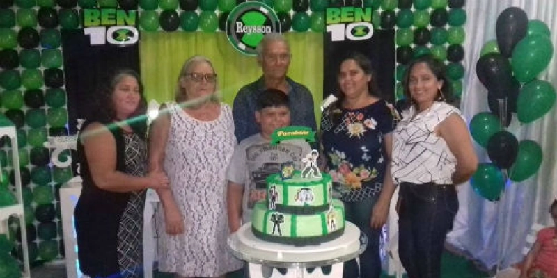 Parentes e amigos celebram o aniversário de Reysson Loran, filho do comerciante Reginaldo Ferreira em Poço Dantas