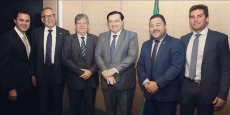 Veneziano acompanha João Azevêdo em audiência ao Ministério da Integração para tratar de recursos para obras hídricas na Paraíba