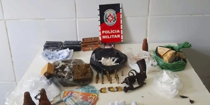 Polícia prende suspeito com arma, drogas e material explosivo no interior paraibano