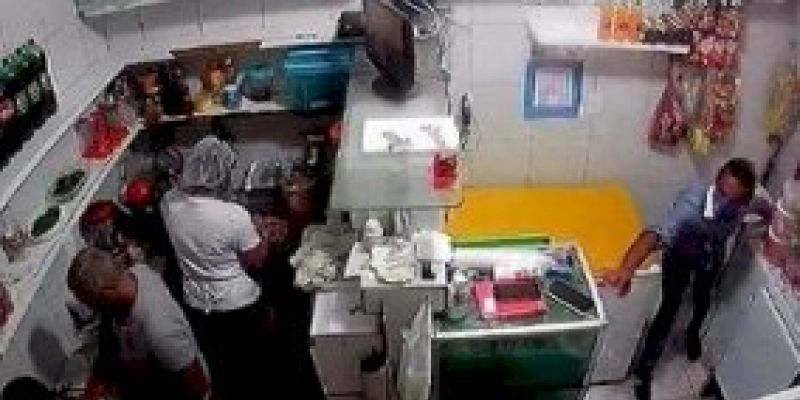 Albergado é preso pelo CHOQUE, acusado de furtar objetos de funcionário de estabelecimento comercial 