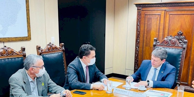 Wilson Santiago recebe Itamar Moreira em Brasília e cobra obras na BR-434 durante audiência com o ministro da Infraestrutura