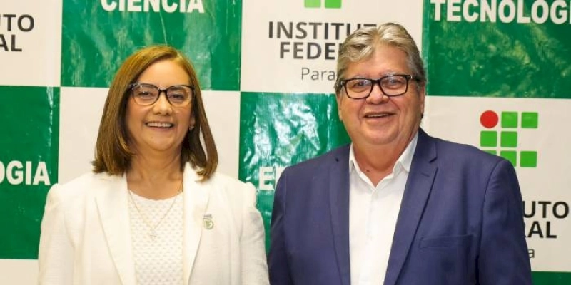 João Azevêdo prestigia posse de nova reitora do IFPB e destaca parcerias com a instituição