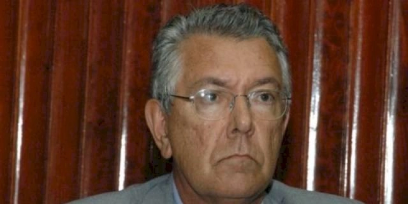 Assembleia homenageia Zenóbio Toscano e ex-deputados vítimas da Covid-19