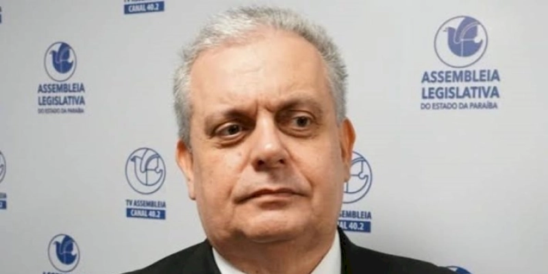 Bosco Carneiro é quem vai assumir vaga do Deputado Márcio Roberto, cassado em ação por Ato de Improbidade pelo TSE