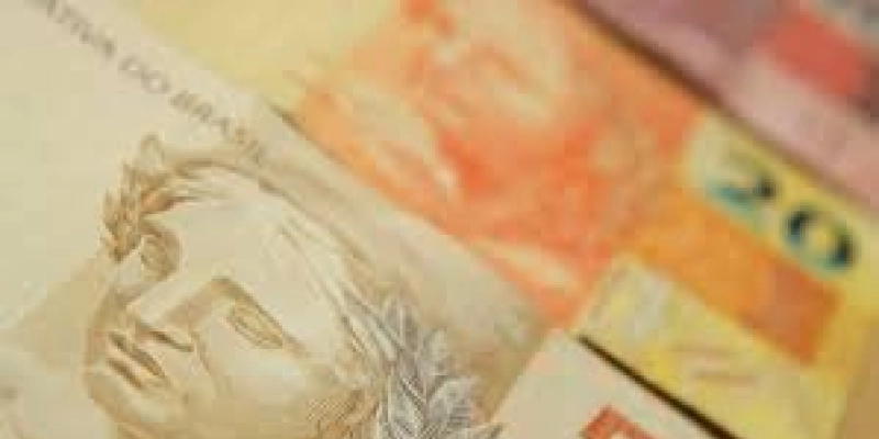 Estado paga primeira parcela do 13º salário a todos servidores nesta sexta-feira