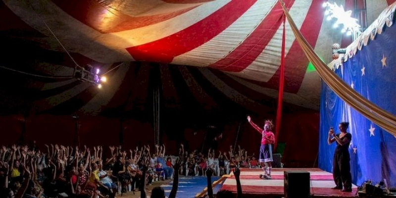 Caravana Interatos leva oficina e espetáculo circenses ao município de Esperança