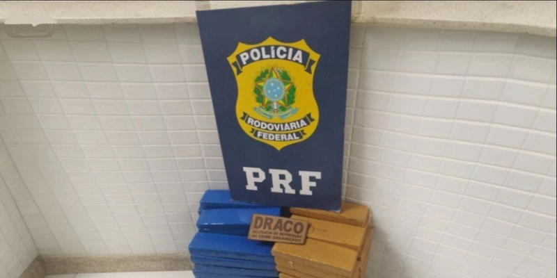 PRF apreende mais de 55 kg de maconha no interior da Paraíba 