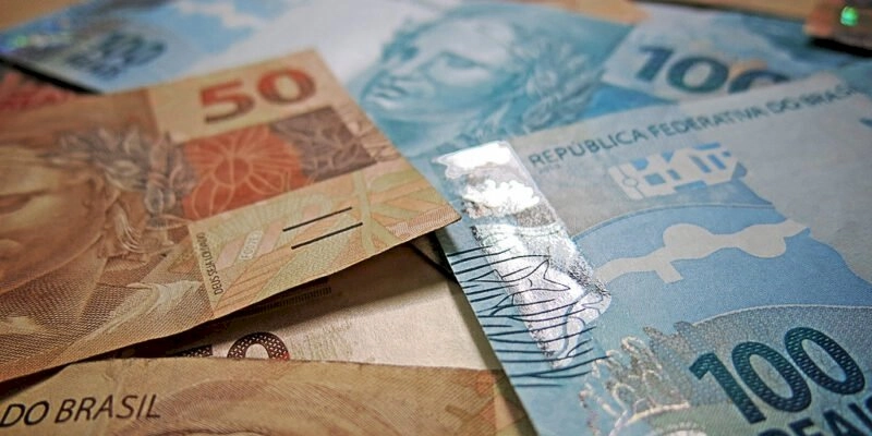 Justiça mantém redução de multa aplicada a banco por descumprimento da lei da fila