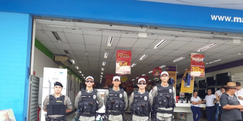 6º BPM reforça o policiamento no centro comercial de Cajazeiras; Veja