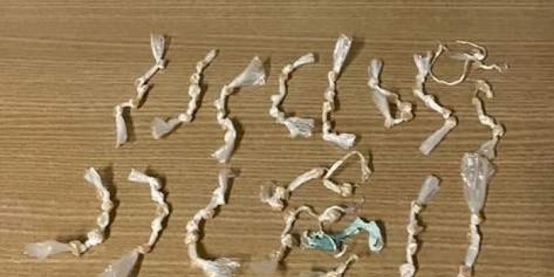 Polícia Militar apreende 76 porções de crack durante a Operação Saturação