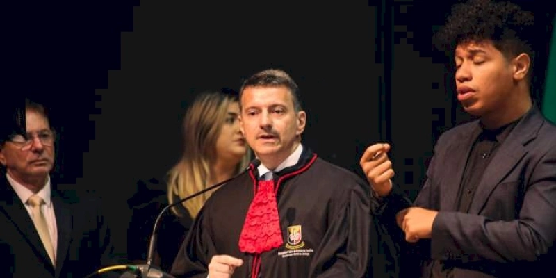 Cícero Lucena destaca função conciliadora do MP, durante posse de Antônio Hortêncio Neto na Procuradoria Geral de Justiça