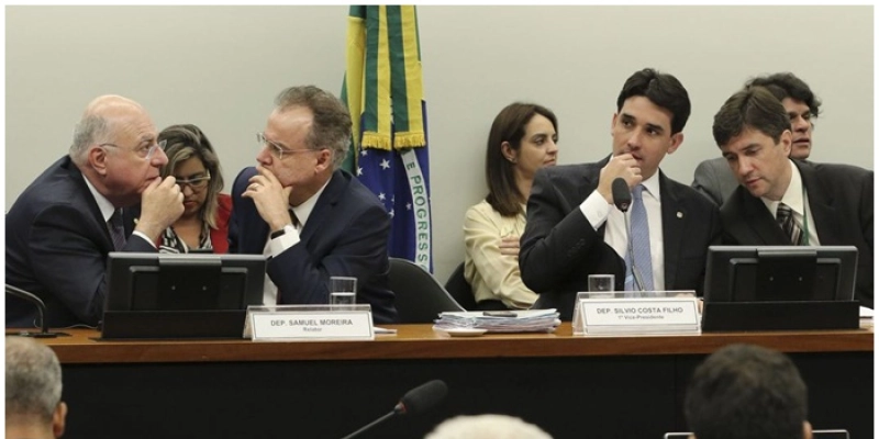 Novo relatório da reforma da Previdência mantém economia de R$ 1 tri