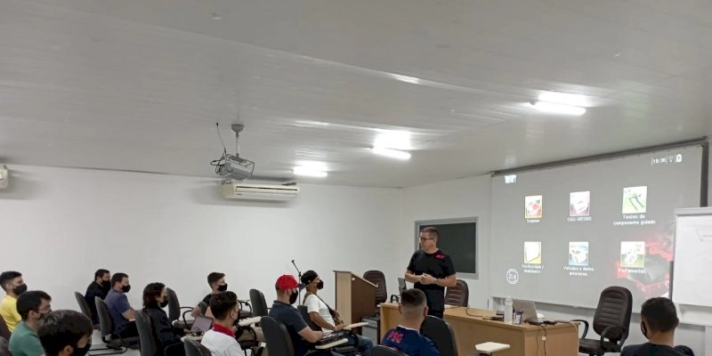 Ação conjunta: SINDIREPA-PB e SENAI capacitam mecânicos automotivos para promoção de um ambiente de trabalho moderno e seguro