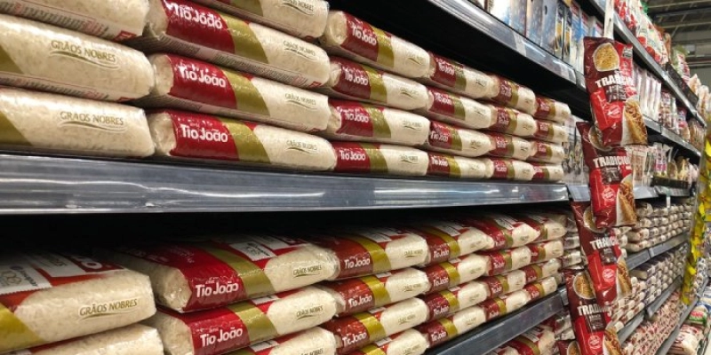 Governo anula leilão e cancela compra de arroz importado
