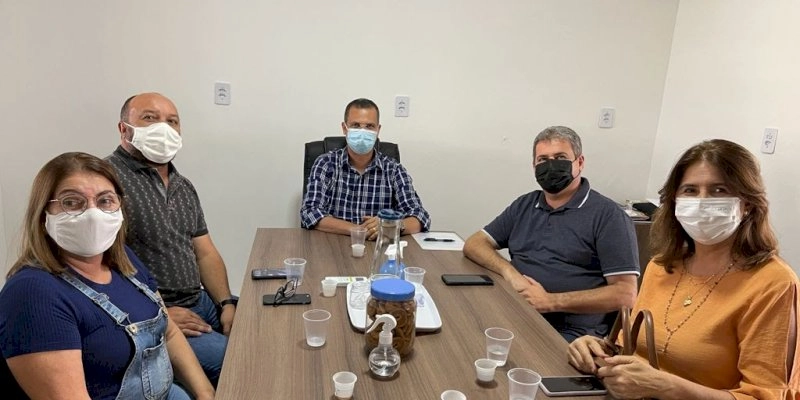 Jutay garante apoio ao programa de bolsas de extensão da UEPB e ao Hospital da FAP 