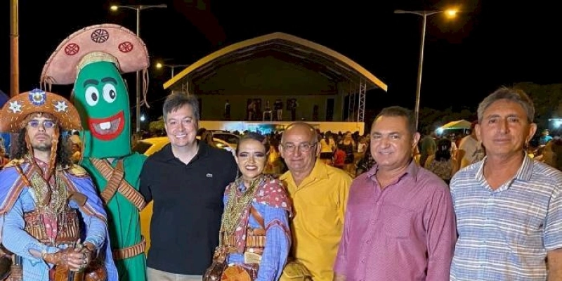 Júnior Araújo renova compromisso com Santa Helena e participa da abertura do ‘Sábado Cultural’