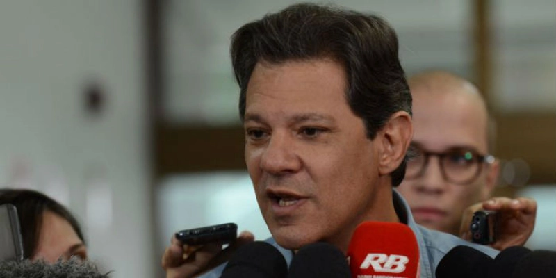 Após passar por João Pessoa, Haddad diz que aguarda para hoje “gesto importante” de apoio de Ciro