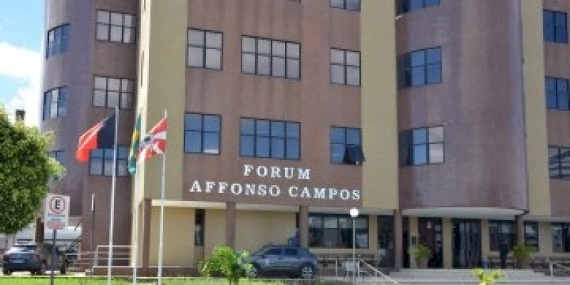 Câmara Criminal rejeita pedido para anular júri de mulher que matou o companheiro a facadas