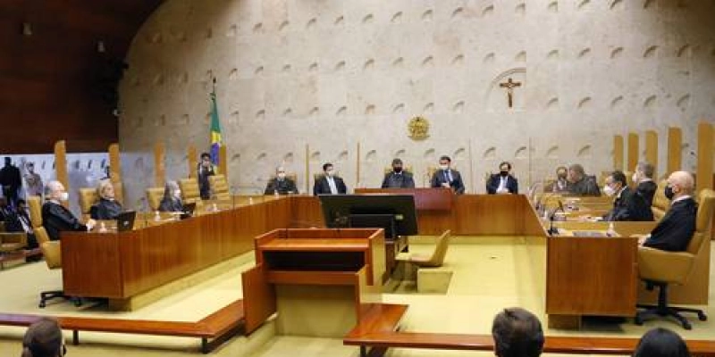 Leis estaduais não podem alterar termos dos contratos de concessões federais e municipais