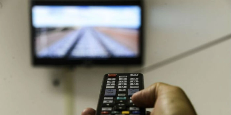 Sinal analógico de TV começa a ser desligado em municípios do interior