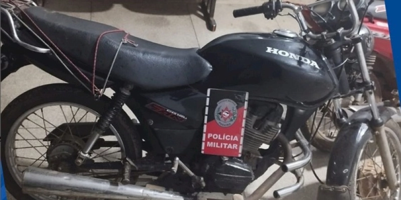 Polícia Militar recupera motocicleta com restrição de furto/roubo, no Sertão