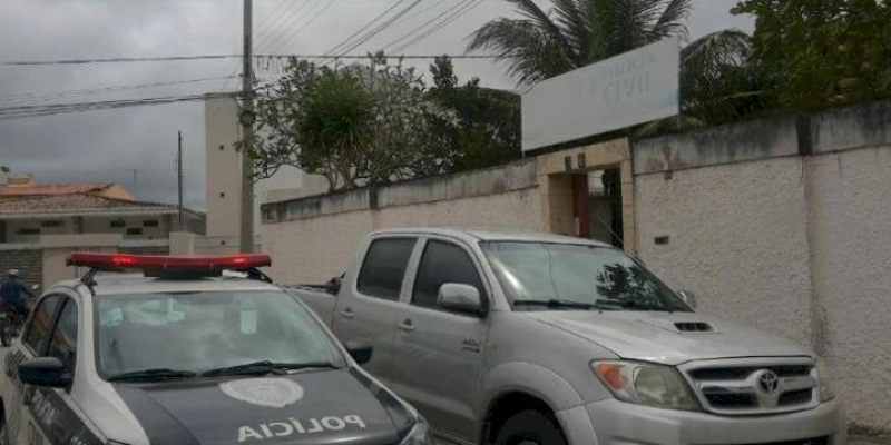 Polícia Civil apreende veículo adulterado e prende condutor do carro