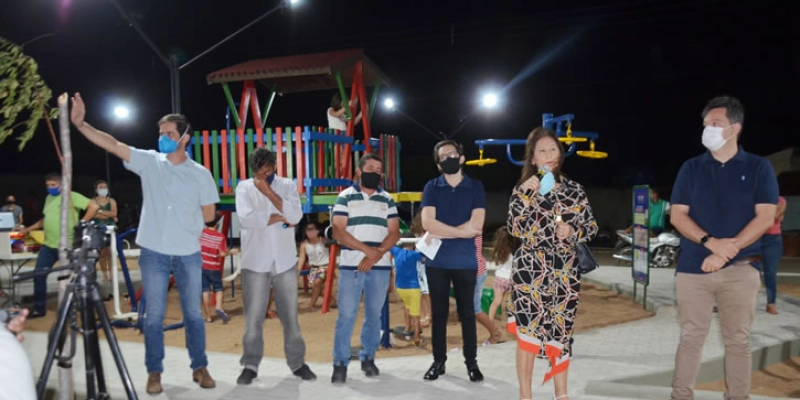 Júnior Araújo apresenta as qualidades do nome da homenageada da Praça no Distrito de Ramada, em São Francisco 