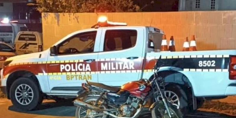 Polícia Militar apreende motocicleta com sinais de adulteração, no Sertão