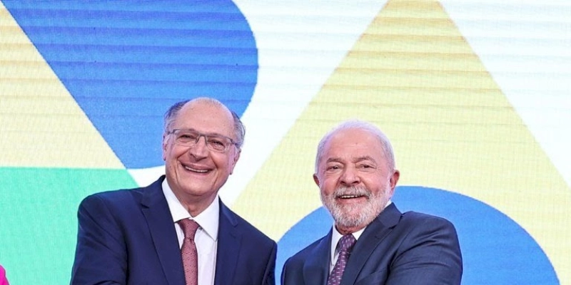 "A reindustrialização é essencial para a retomada do desenvolvimento sustentável”, diz Alckmin
