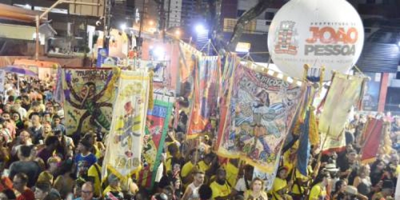 Muriçocas retornam às origens e folia segue nesta quinta com mais cinco blocos
