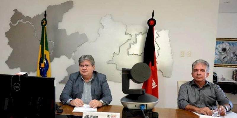 João Azevêdo anuncia voo da companhia aérea Azul para Patos e assegura novos investimentos para o Sertão