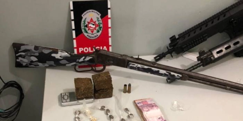 Polícia prende suspeito de tráfico de drogas na madrugada desta sexta-feira