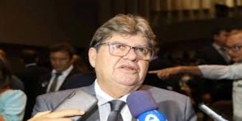 Azevêdo mantém suspensão de expediente presencial nas repartições públicas estaduais até dia 19 de abril
