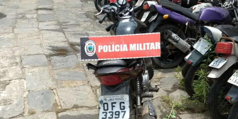 Trio é preso por Policiais Militares acusado de roubos e desmanche de motos