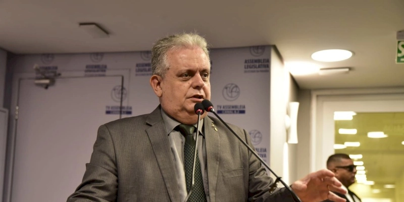 Bosco Carneiro cobra reconstrução da Escola de Demonstração e Centro de Treinamento de Alagoa Grande